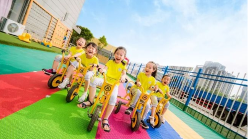 幼兒園懸浮地板選購指南，趕緊收藏-泰州市鳳城橡塑有限公司